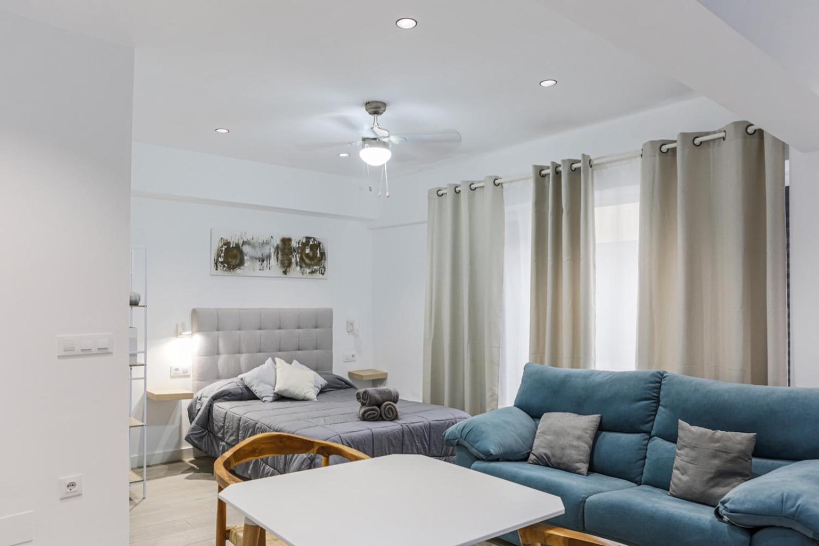 Acc Vergara 2 Opcion De Parking Apartment Jaen Exterior photo